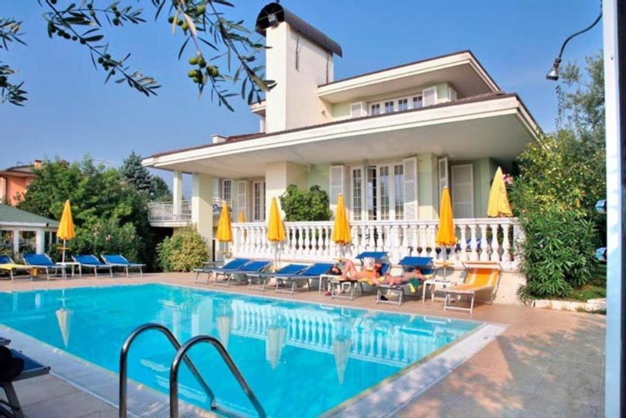Hotel Gardenia & Villa Charme Adults Friendly 4Star Service Бардоліно Екстер'єр фото