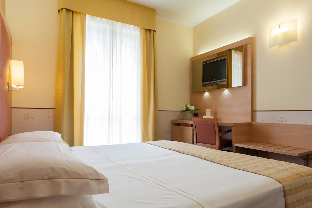 Hotel Gardenia & Villa Charme Adults Friendly 4Star Service Бардоліно Екстер'єр фото