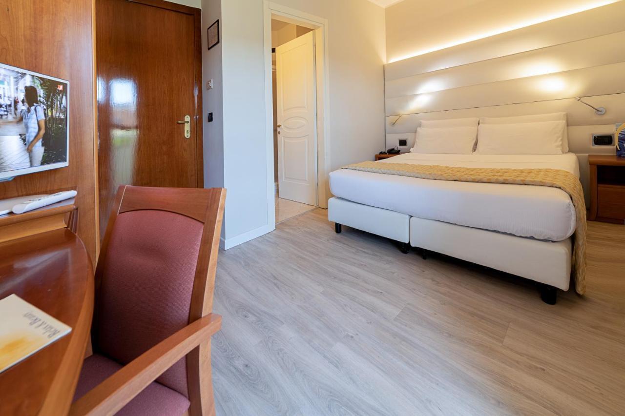 Hotel Gardenia & Villa Charme Adults Friendly 4Star Service Бардоліно Екстер'єр фото