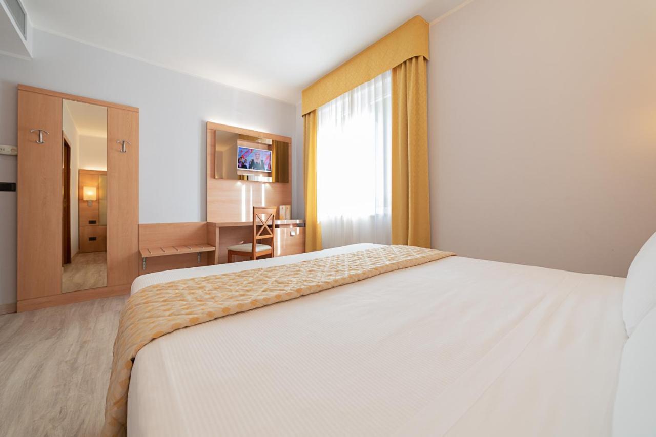 Hotel Gardenia & Villa Charme Adults Friendly 4Star Service Бардоліно Екстер'єр фото